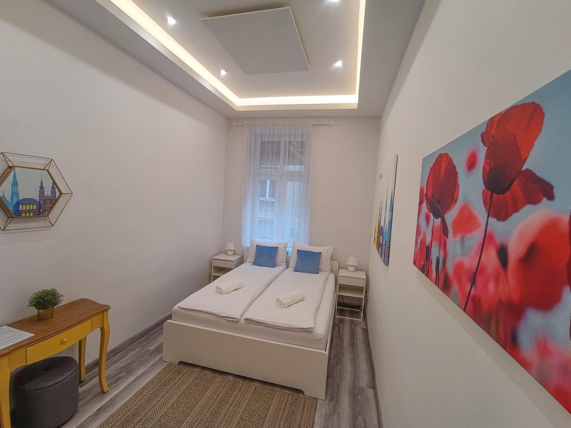 K03 Elitehost Kis Diofa Central Budapest Ruang foto